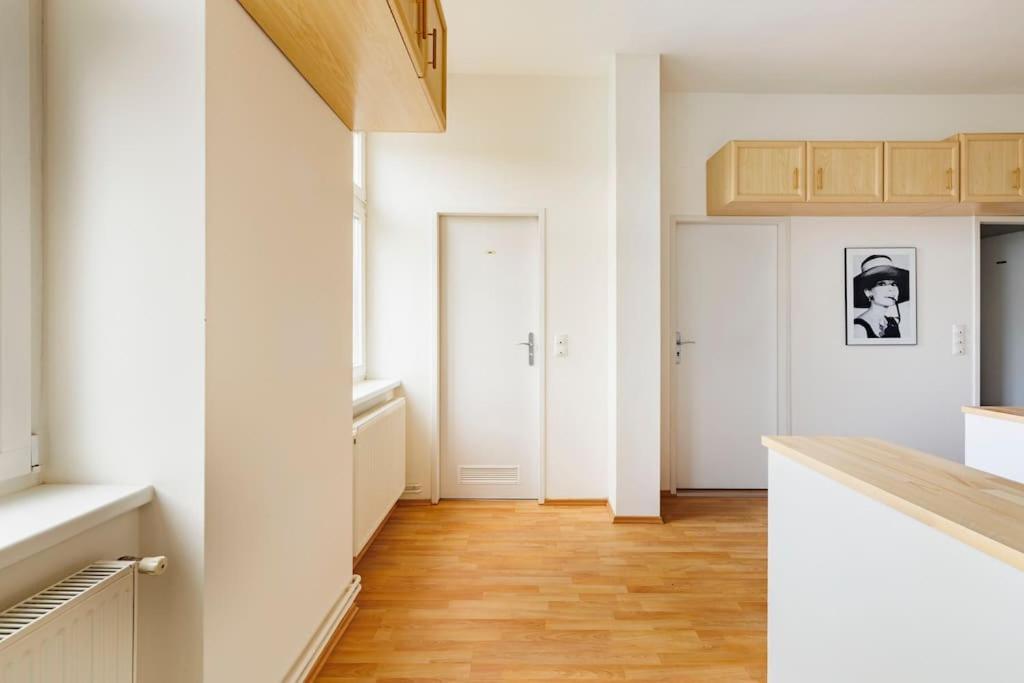 Beautiful 1 Bedroom Apartment Near Schoenbrunn Wina Bagian luar foto